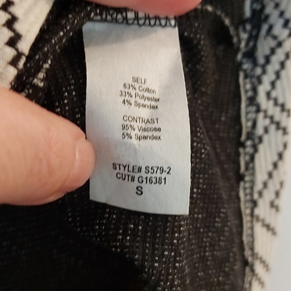 NWT Gilli Shelly Printed A Line Skirt Black and White Size‎ Small - Picture 6 of 6
